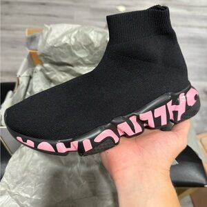 Balenciaga Women's Black and Pink Sneakers